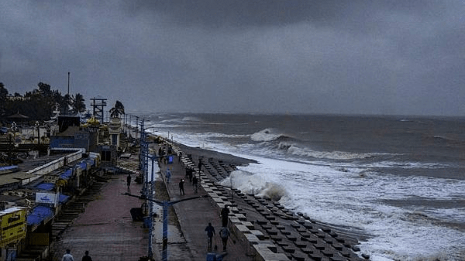 Highlights of Cyclone Dana: Odisha’s landfall will last till early Friday